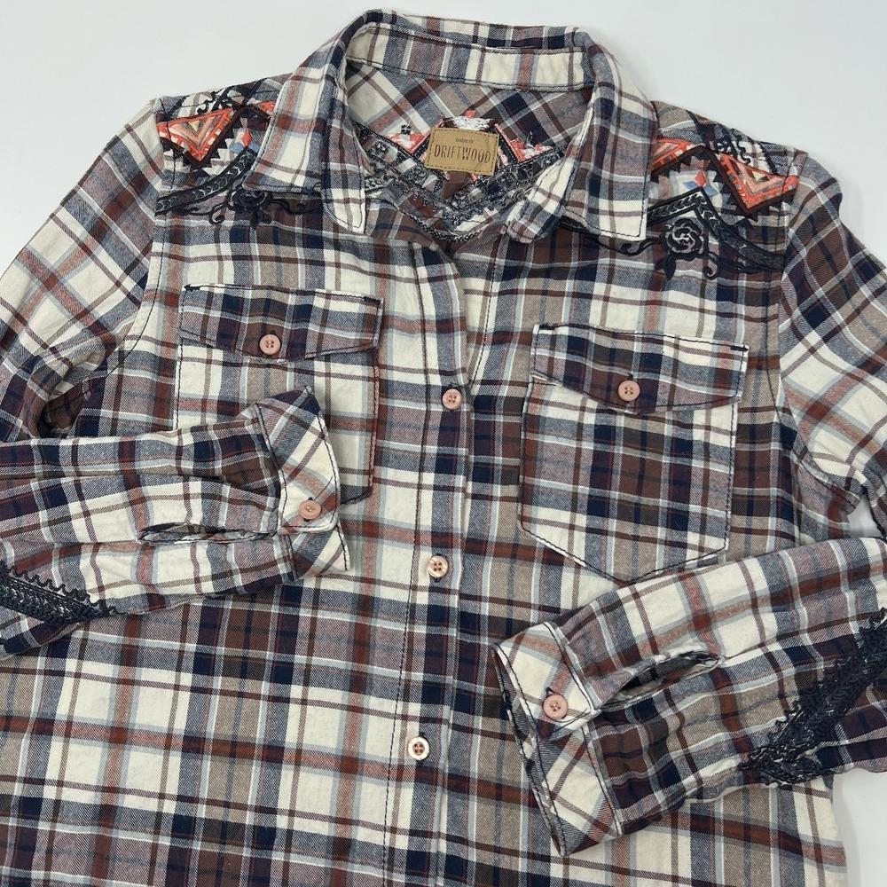 Driftwood Plaid Sam Floral Embroidered Button‎ Up Light Flannel Top Womens Small